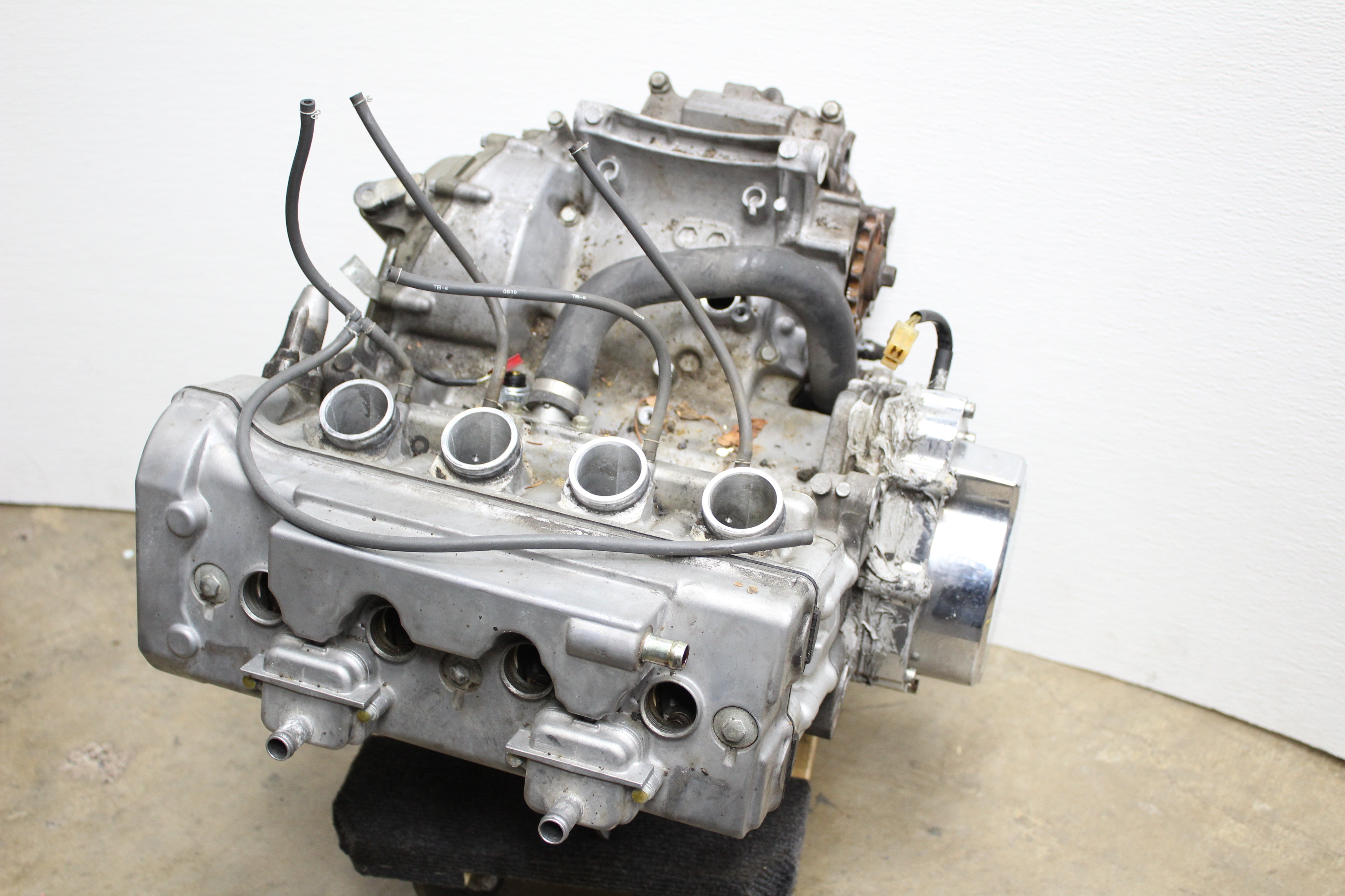 Honda OEM, Engine Motor Complete 32,623Miles Honda CBR600F4 99-00 OEM CBR 600 F4