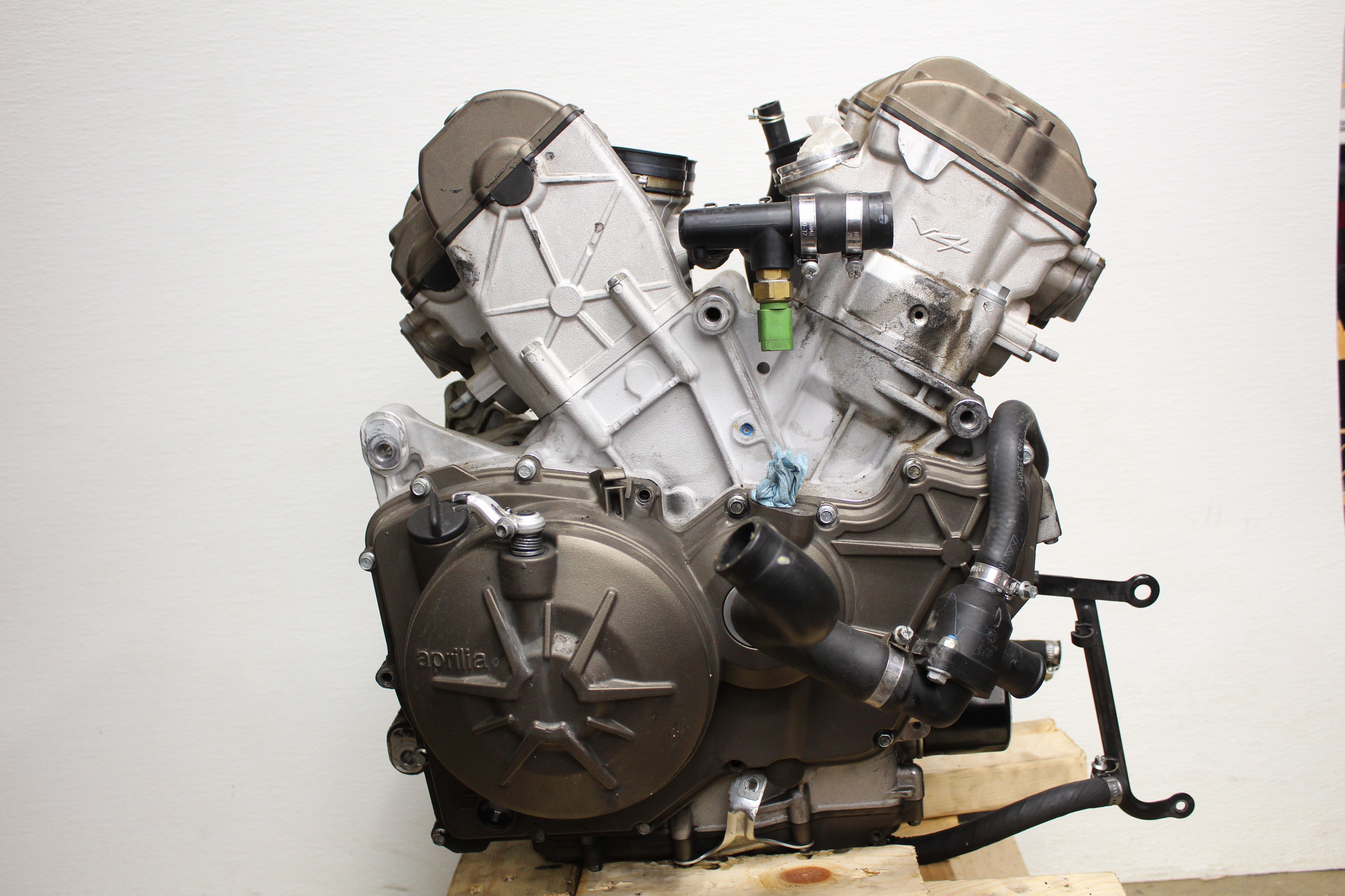 Aprilia OEM, Engine Motor Complete 7,xxx mi Factory Aprilia RSV4 09-15 OEM Factory APRC